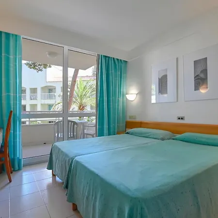 O7 Club Cala Ratajda فندق