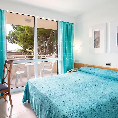O7 Club Cala Ratajda 3*