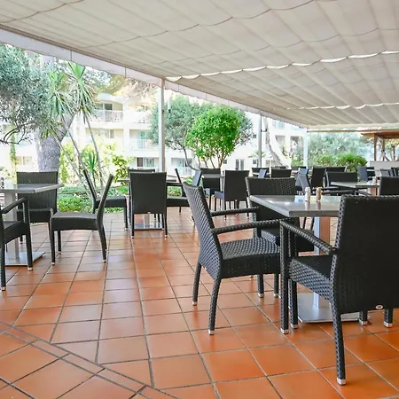 ホテル O7 Club Cala Ratajda 3*
