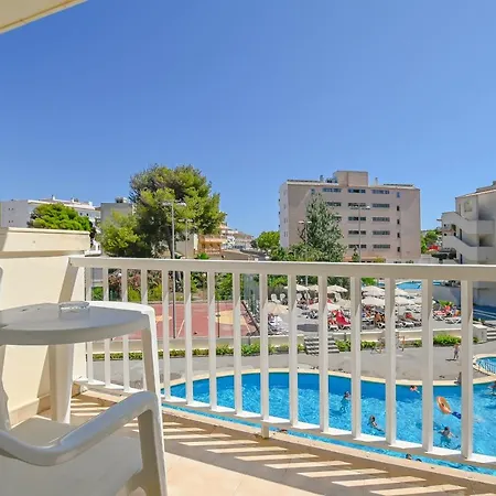 ホテル O7 Club Cala Ratajda