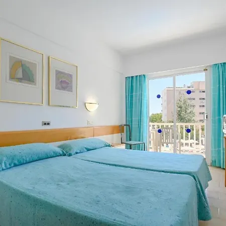 O7 Club Cala Ratajda ホテル カラ・ラトハダ