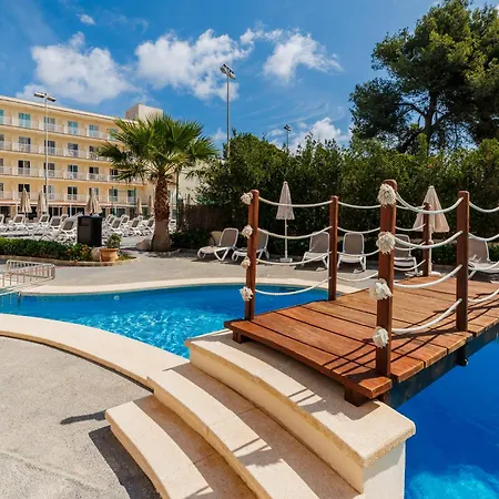 O7 Club Cala Ratajda 3*