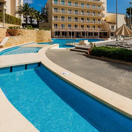 O7 Club Cala Ratajda 卡拉纳雅达