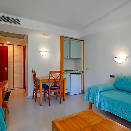 Hotel O7 Club