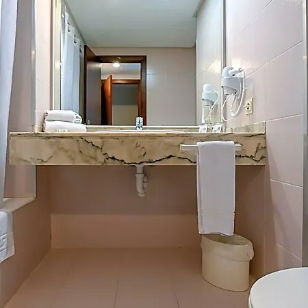 O7 Club Hotel Cala Ratjada (Mallorca)