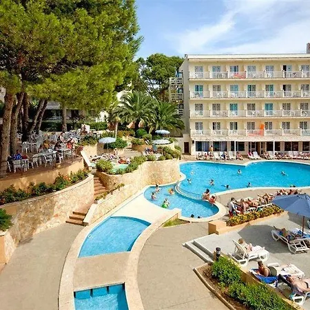 O7 Club Cala Ratajda ホテル カラ・ラトハダ